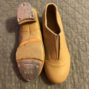 Tan tap shoes